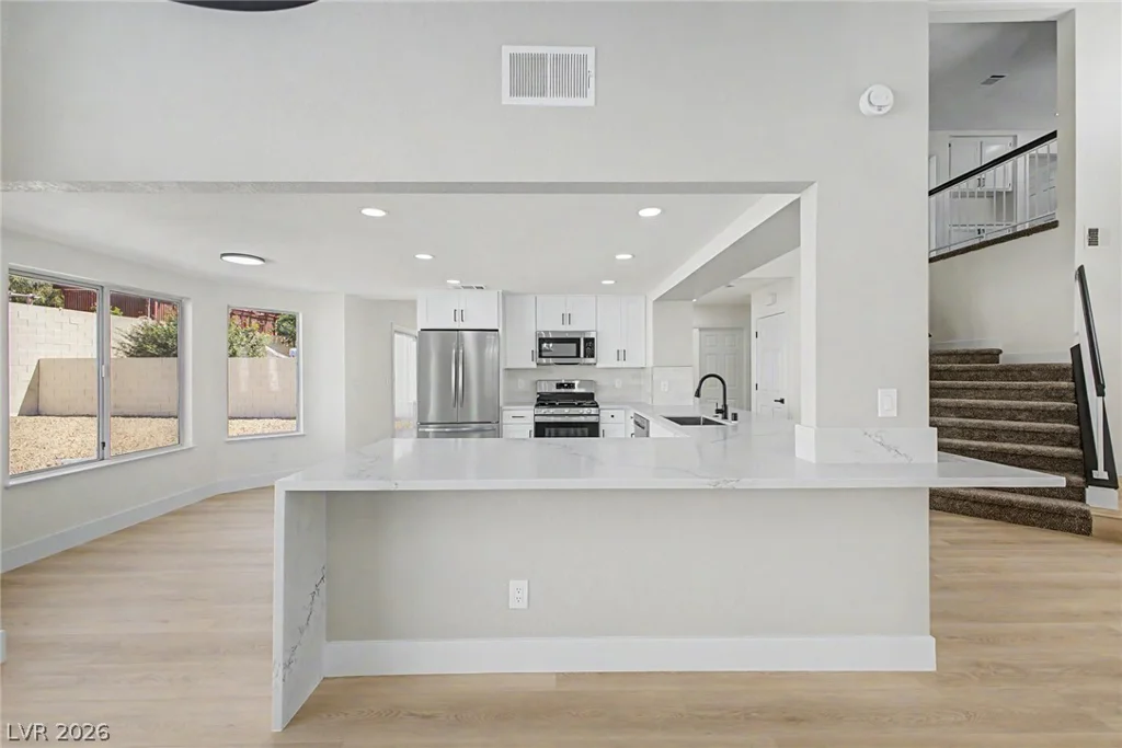 9812 Eagle Rock, Las Vegas, NV 89117
