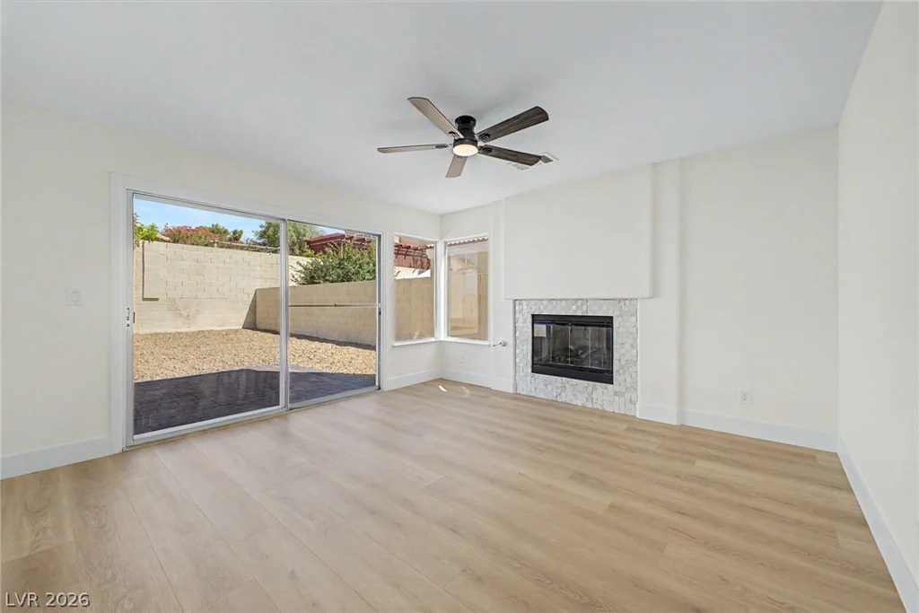 9812 Eagle Rock, Las Vegas, NV 89117