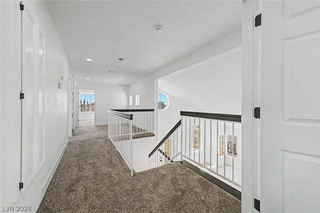 9812 Eagle Rock, Las Vegas, NV 89117