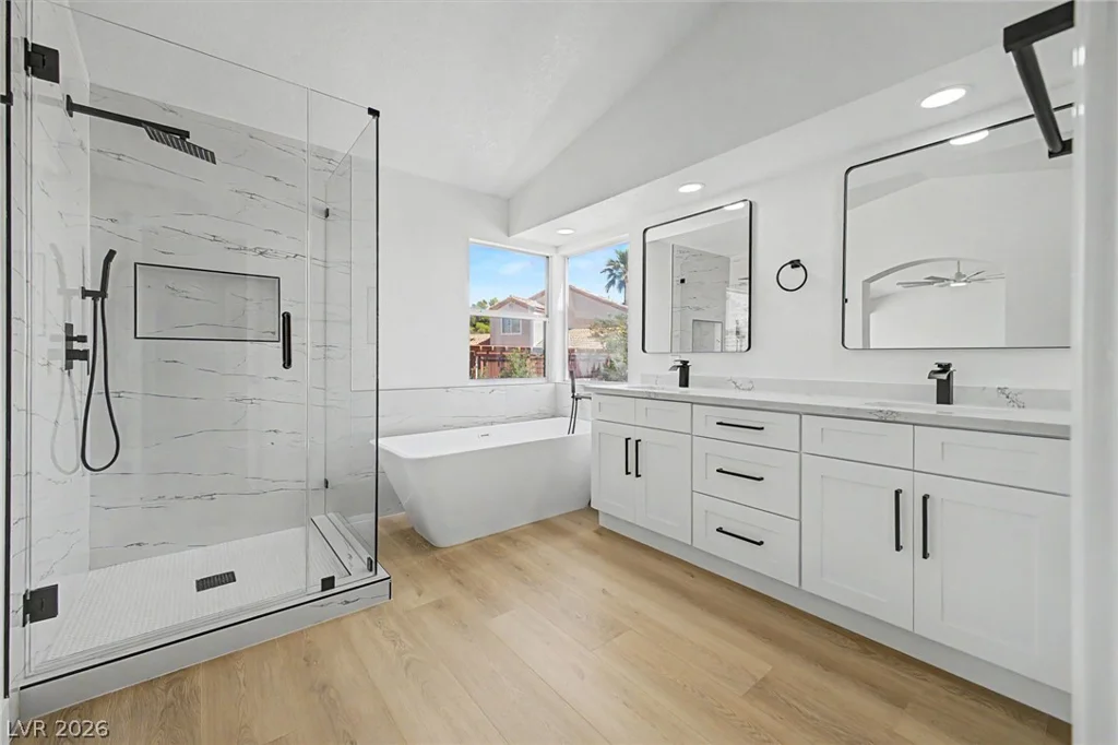 9812 Eagle Rock, Las Vegas, NV 89117