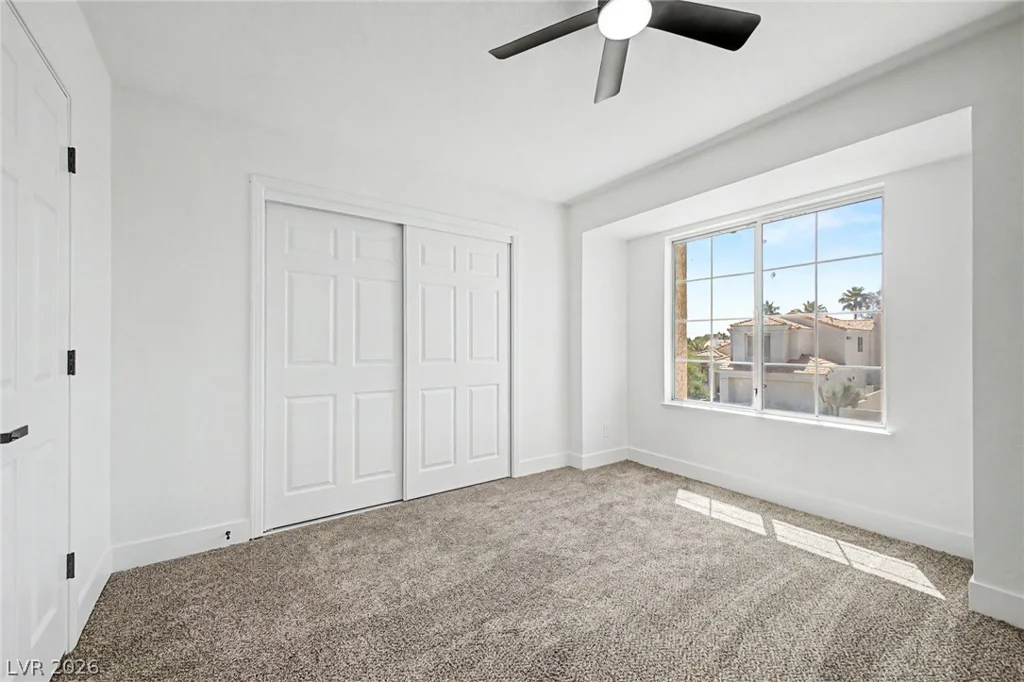 9812 Eagle Rock, Las Vegas, NV 89117