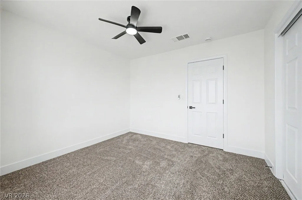 9812 Eagle Rock, Las Vegas, NV 89117