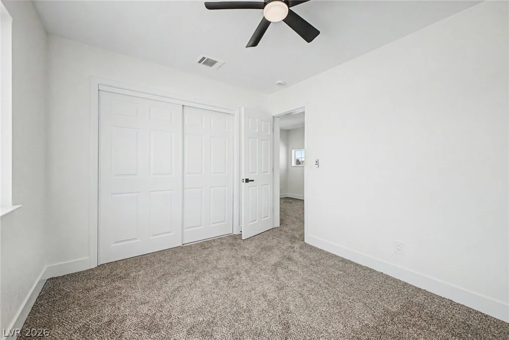 9812 Eagle Rock, Las Vegas, NV 89117