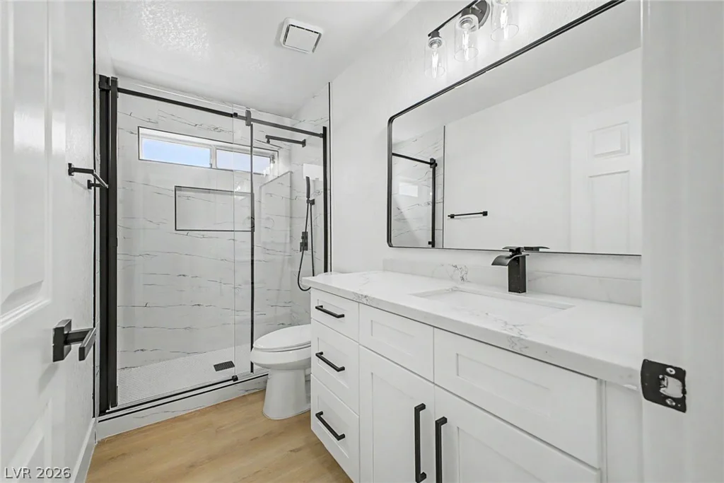 9812 Eagle Rock, Las Vegas, NV 89117