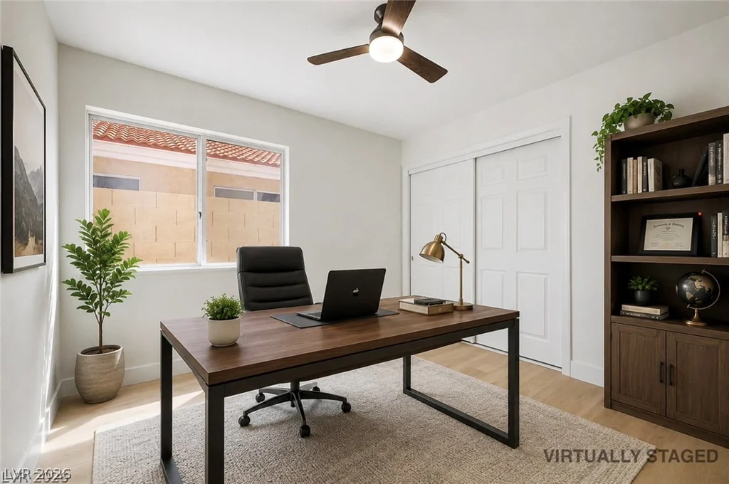 9812 Eagle Rock, Las Vegas, NV 89117