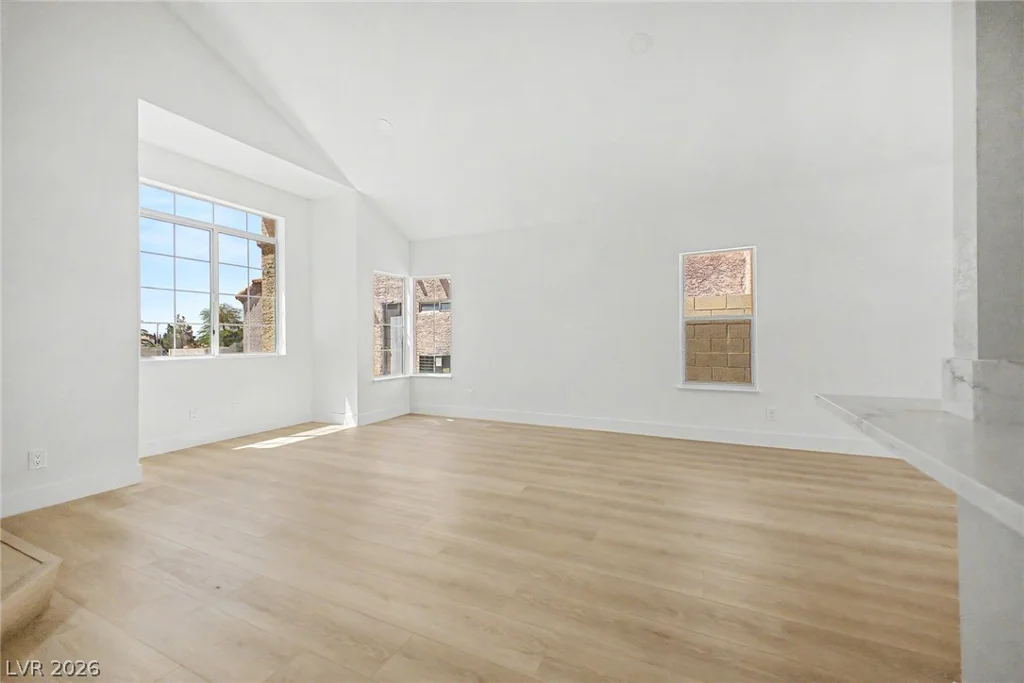 9812 Eagle Rock, Las Vegas, NV 89117