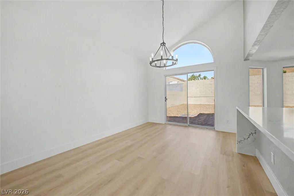 9812 Eagle Rock, Las Vegas, NV 89117