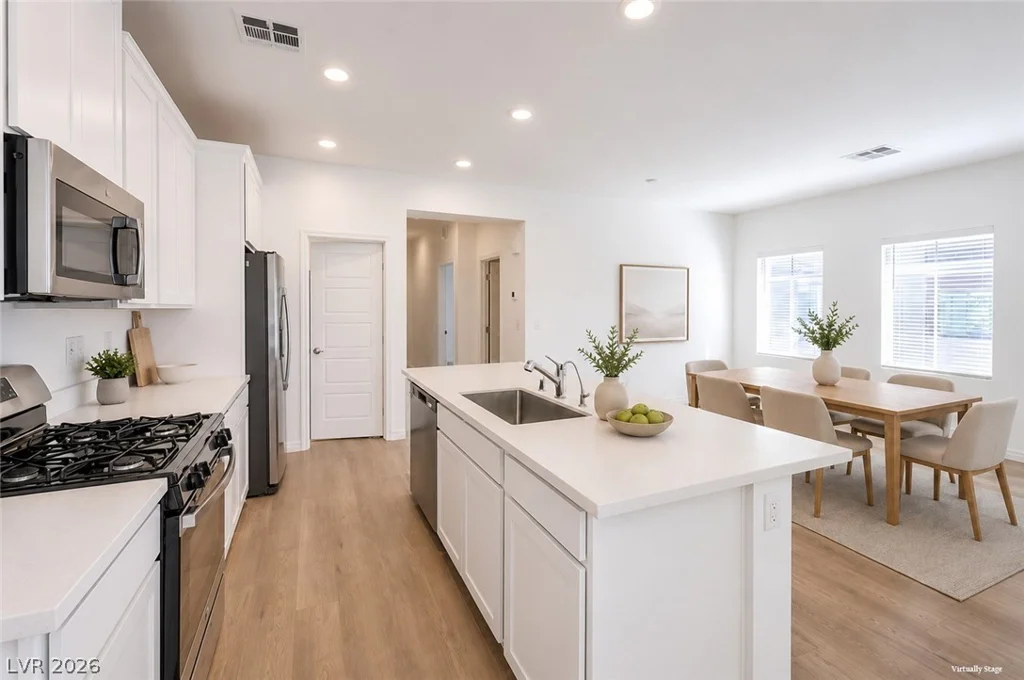 600 Carriage Hill, Las Vegas, NV 89138