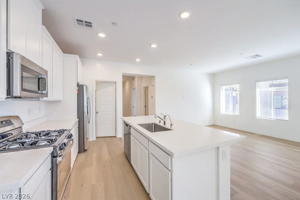 600 Carriage Hill, Las Vegas, NV 89138