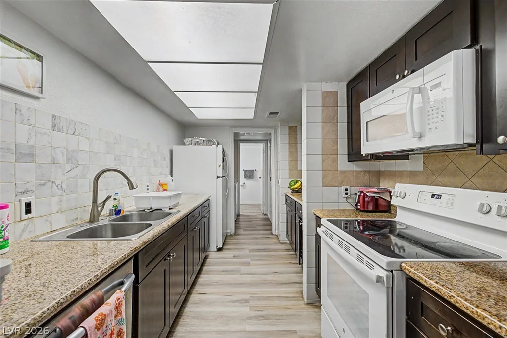 4551 Sirius, Las Vegas, NV 89102