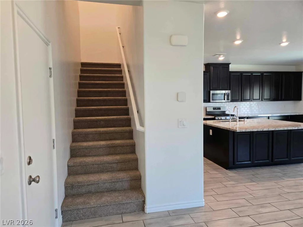 6967 Noah Raven, North Las Vegas, NV 89084