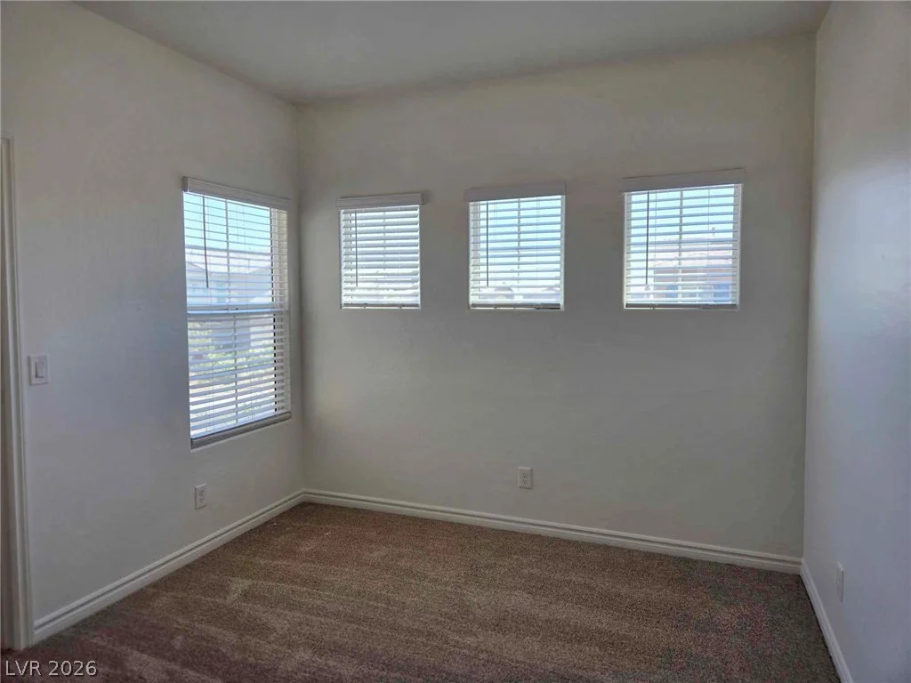 6967 Noah Raven, North Las Vegas, NV 89084