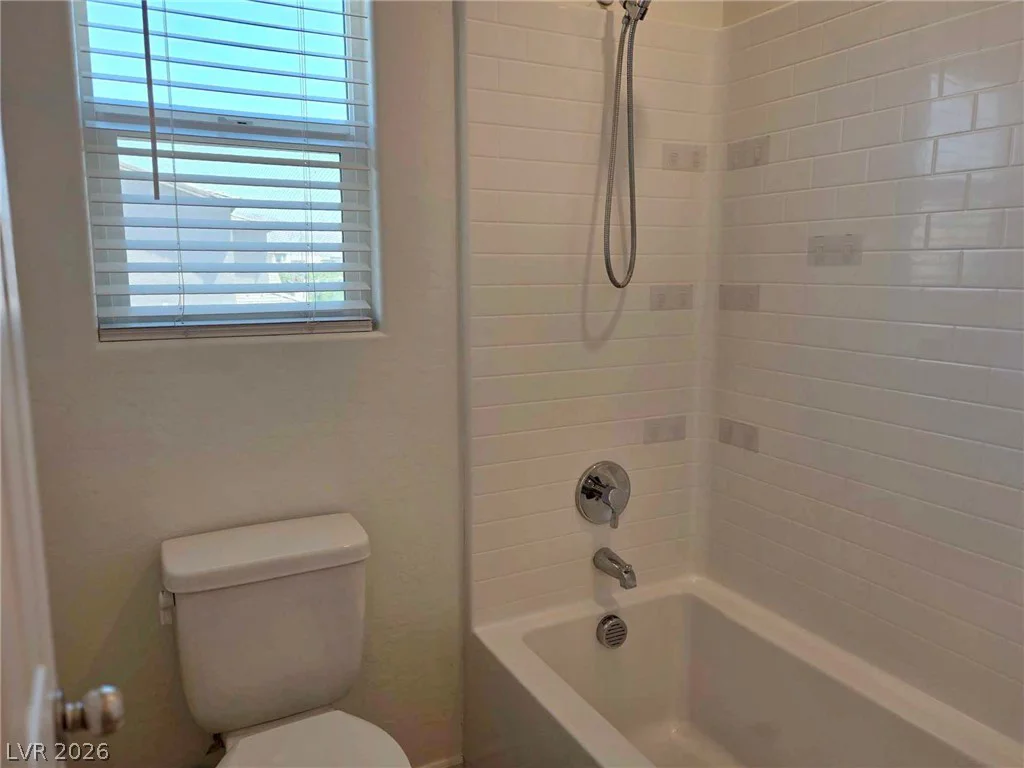 6967 Noah Raven, North Las Vegas, NV 89084
