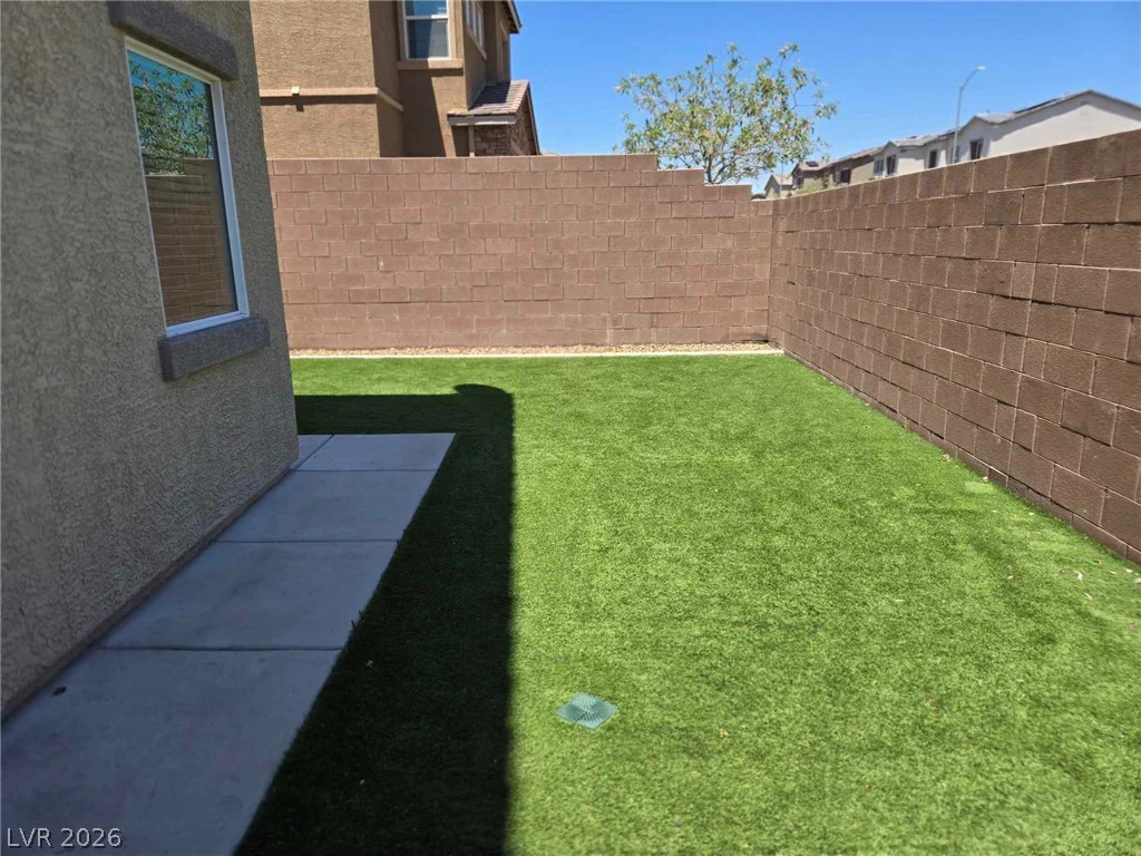 6967 Noah Raven, North Las Vegas, NV 89084
