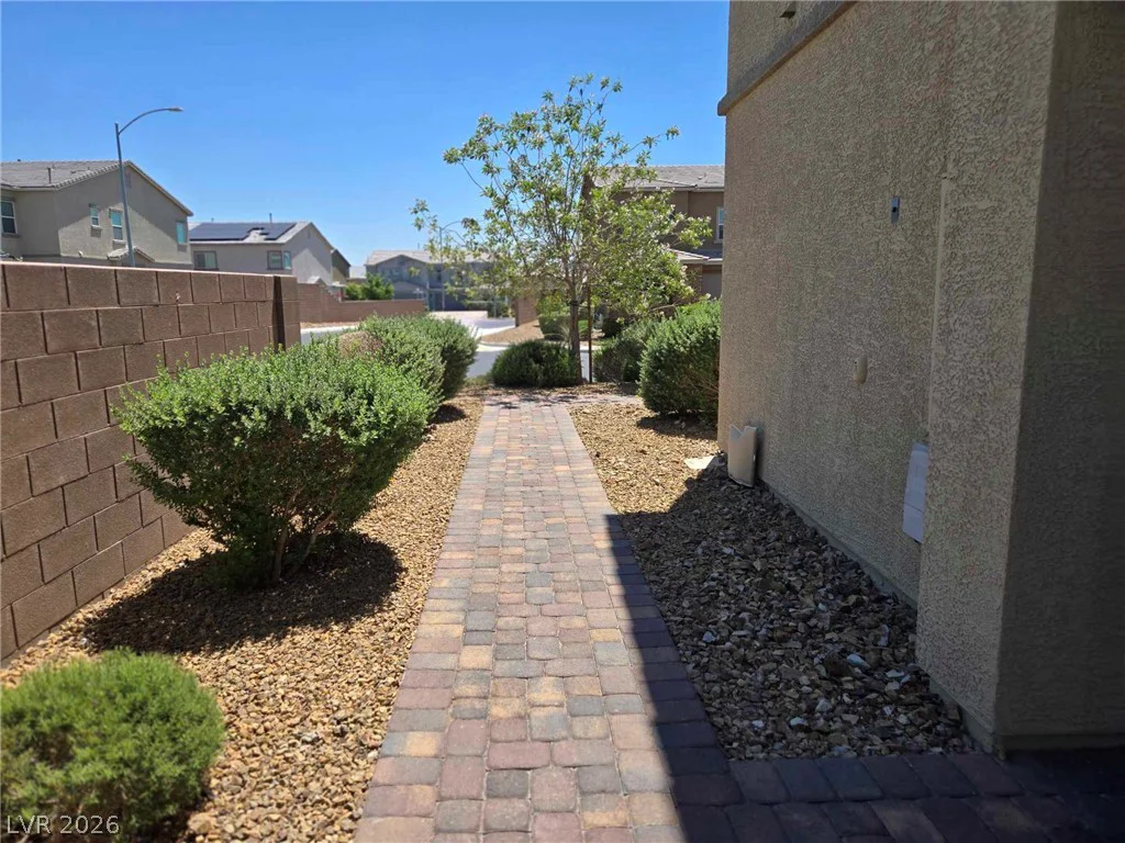 6967 Noah Raven, North Las Vegas, NV 89084