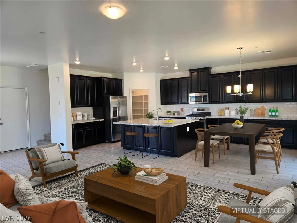 6967 Noah Raven, North Las Vegas, NV 89084