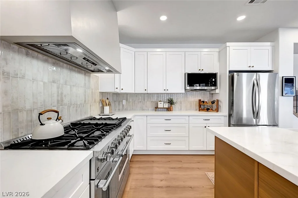 395 Suzanne Peak, Henderson, NV 89012
