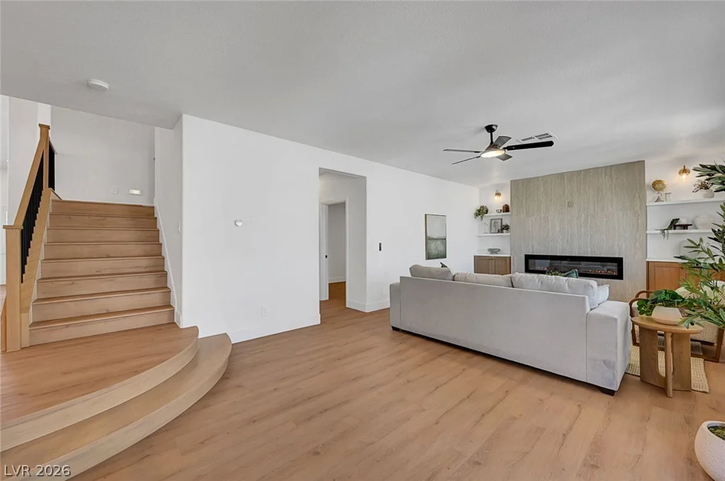 395 Suzanne Peak, Henderson, NV 89012