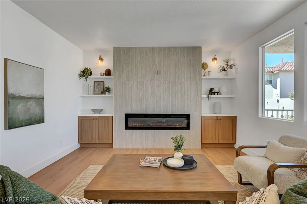395 Suzanne Peak, Henderson, NV 89012