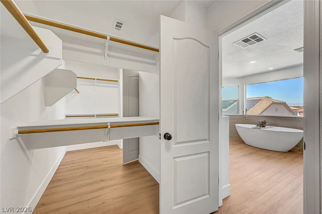 395 Suzanne Peak, Henderson, NV 89012