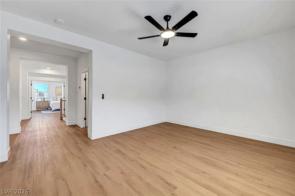395 Suzanne Peak, Henderson, NV 89012