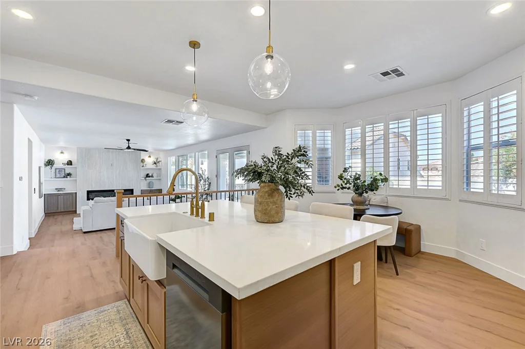 395 Suzanne Peak, Henderson, NV 89012