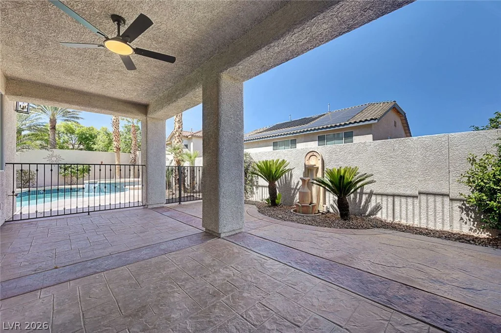 395 Suzanne Peak, Henderson, NV 89012