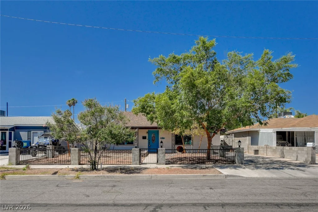 672 8th, Boulder City, NV 89005