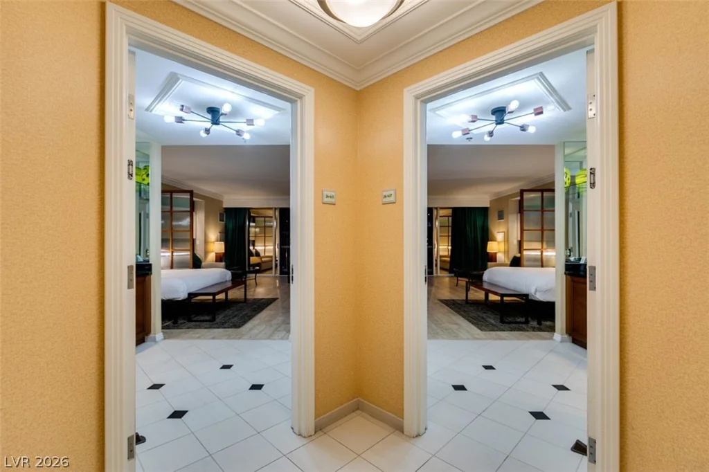 145 HARMON, Las Vegas, NV 89109