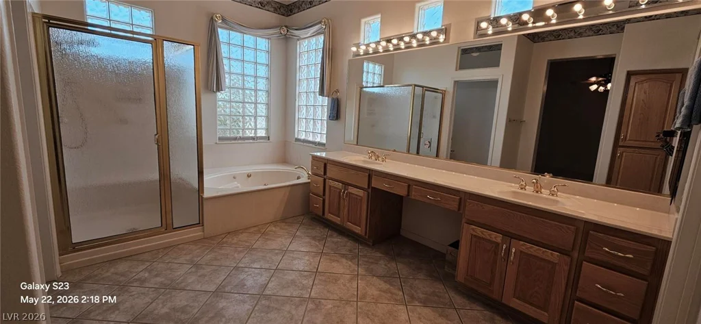 2352 Hot River, Las Vegas, NV 89139