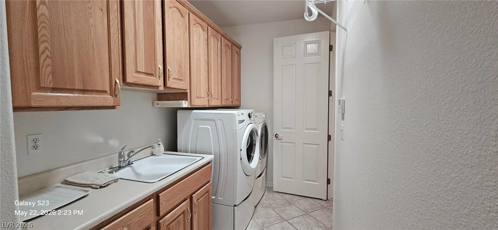 2352 Hot River, Las Vegas, NV 89139