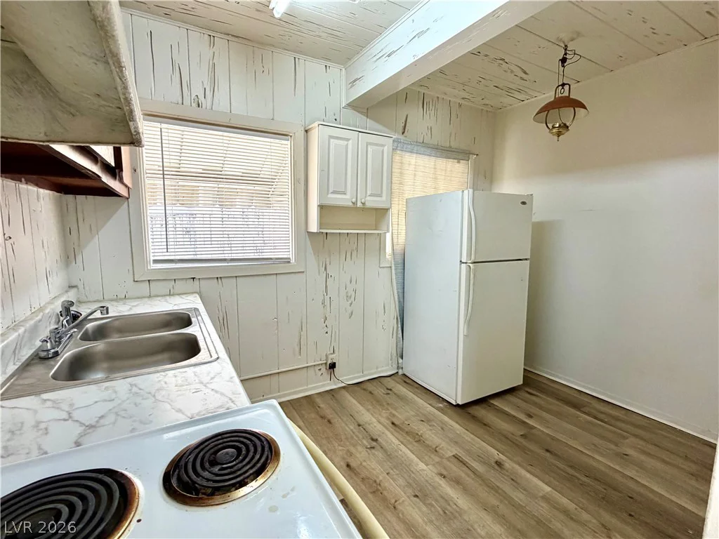 1520 Stewart, Las Vegas, NV 89101
