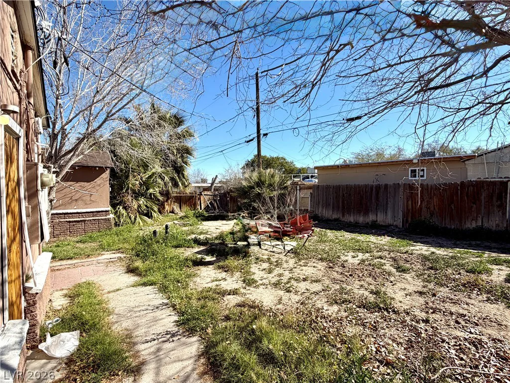 1520 Stewart, Las Vegas, NV 89101