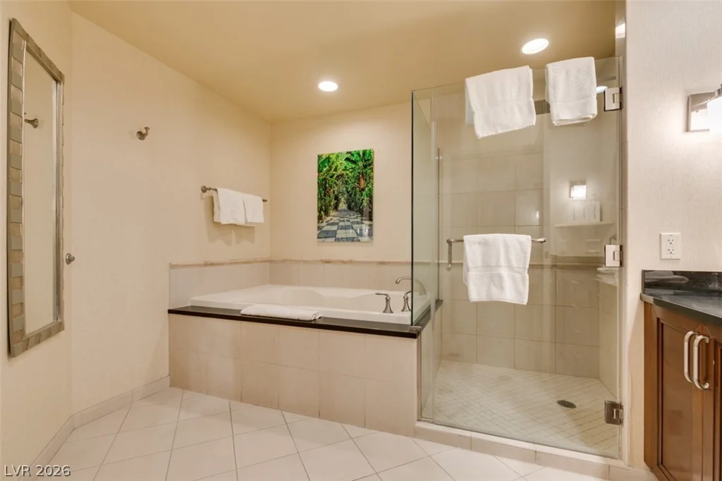 145 HARMON, Las Vegas, NV 89109