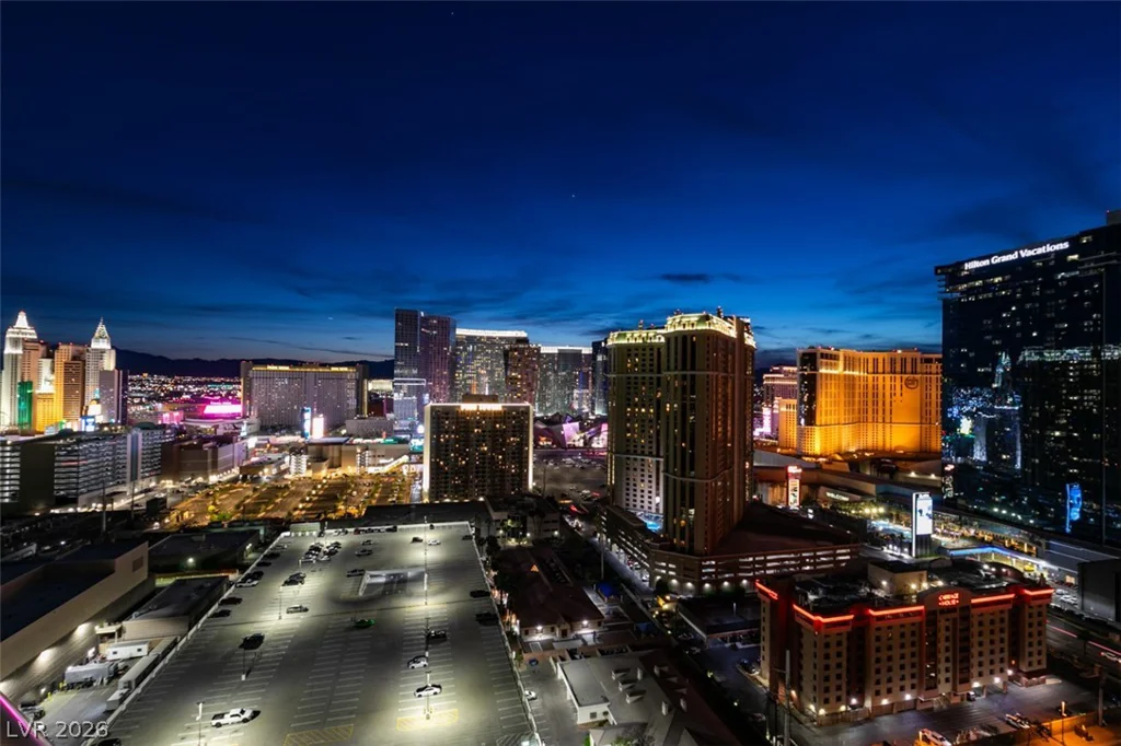 145 HARMON, Las Vegas, NV 89109