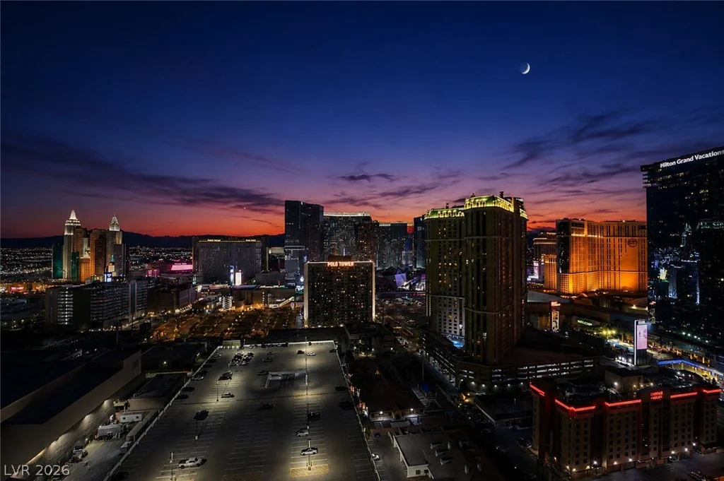 145 HARMON, Las Vegas, NV 89109