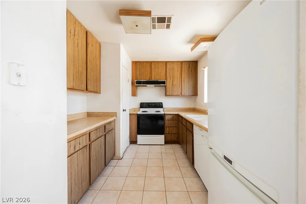 2108 San Simeon, Las Vegas, NV 89108