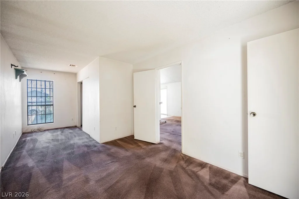 2108 San Simeon, Las Vegas, NV 89108
