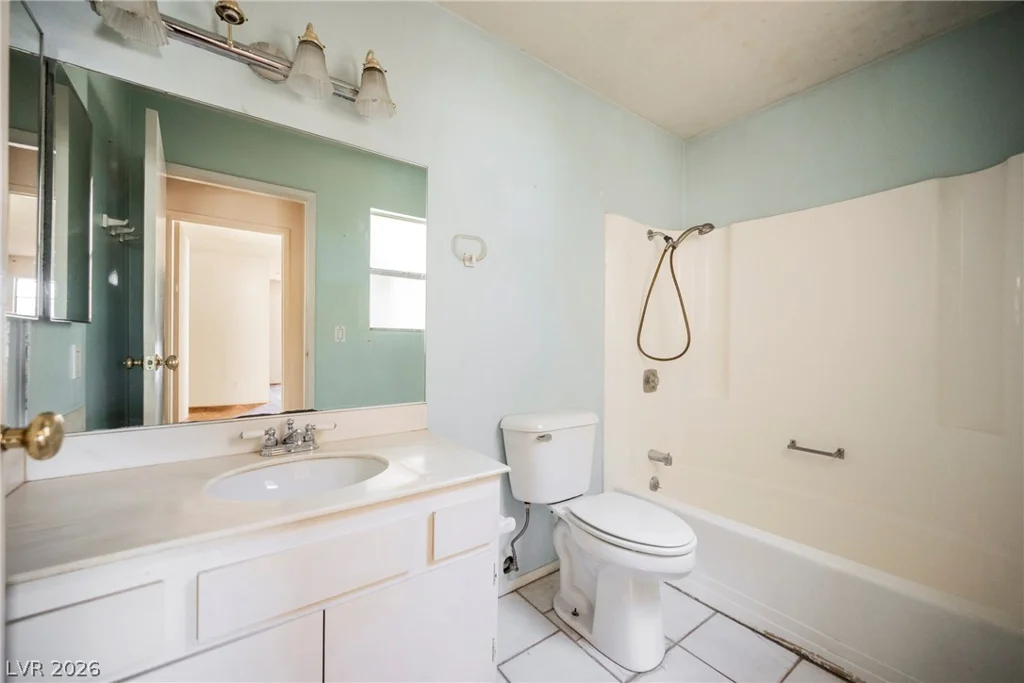 2108 San Simeon, Las Vegas, NV 89108