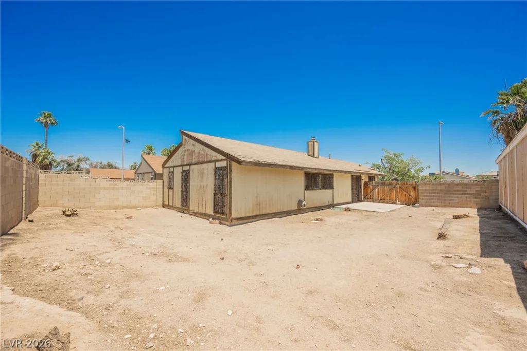 2108 San Simeon, Las Vegas, NV 89108