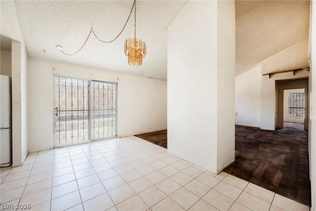 2108 San Simeon, Las Vegas, NV 89108
