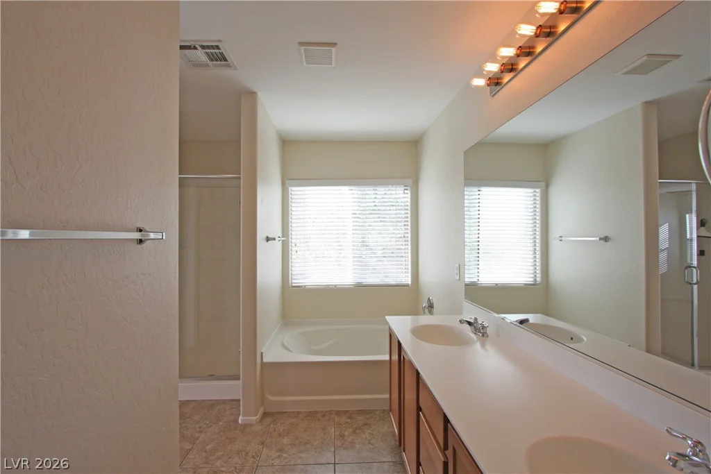 9033 Castledowns, Las Vegas, NV 89148