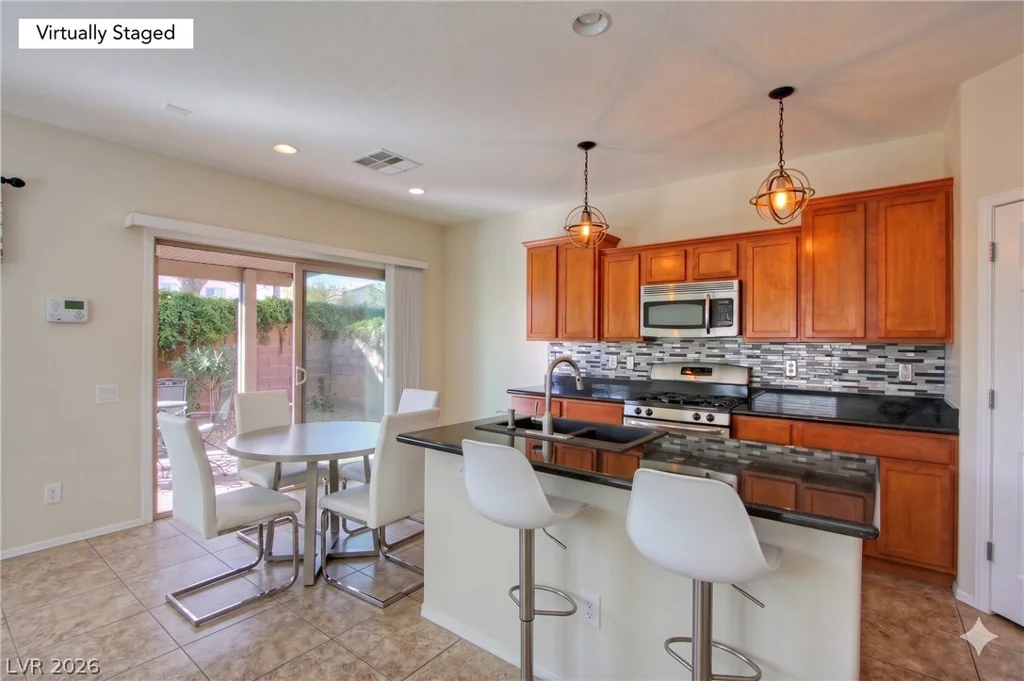 9033 Castledowns, Las Vegas, NV 89148
