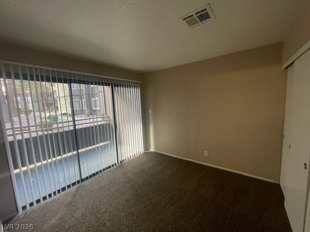 5046 Rainbow, Las Vegas, NV 89118