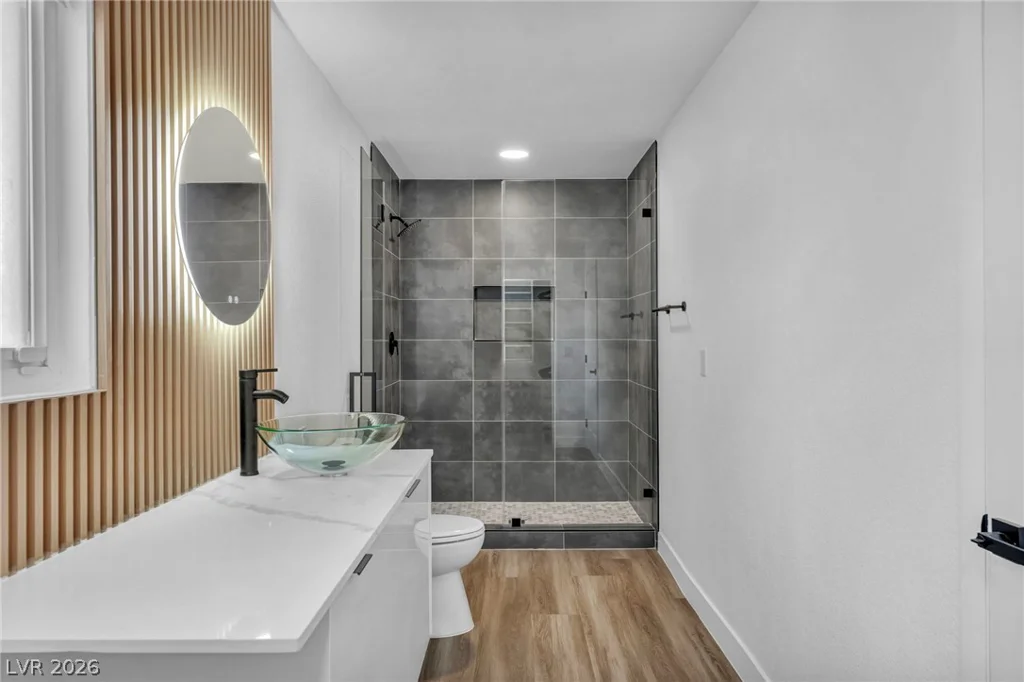 5151 Golden Spring, Las Vegas, NV 89146