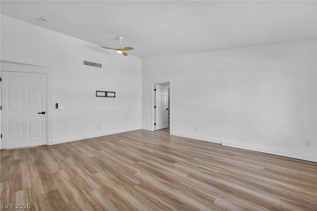 5151 Golden Spring, Las Vegas, NV 89146
