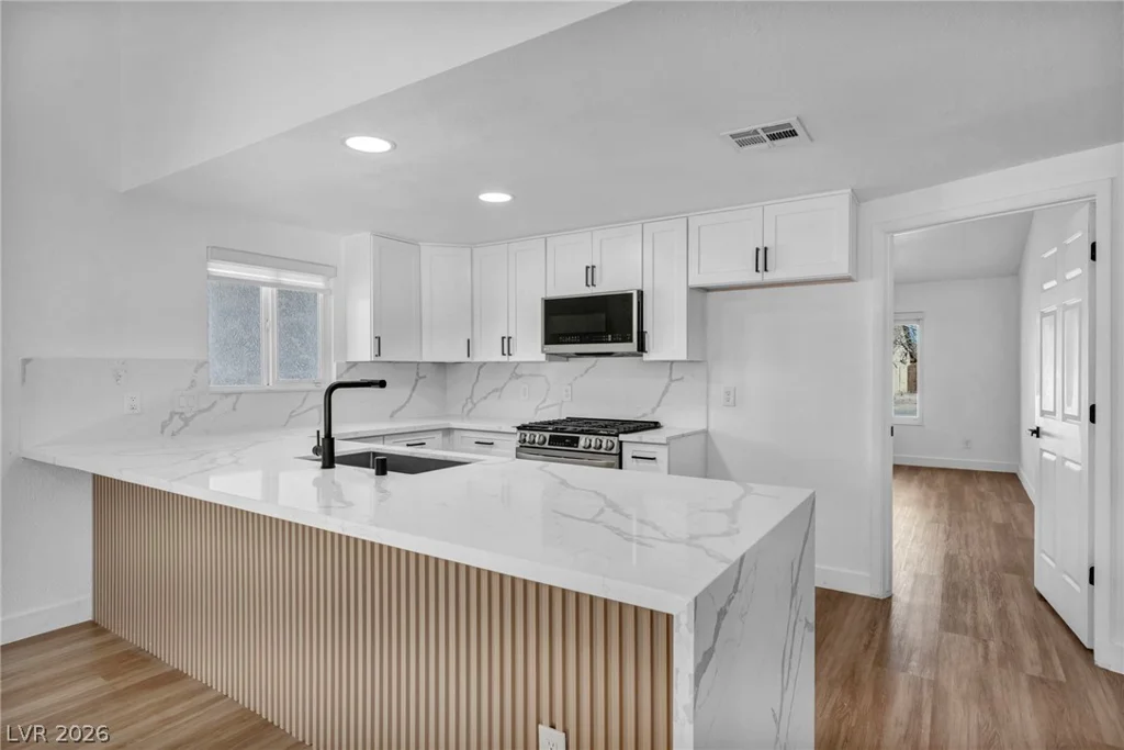 5151 Golden Spring, Las Vegas, NV 89146
