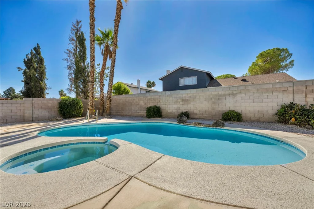 5151 Golden Spring, Las Vegas, NV 89146