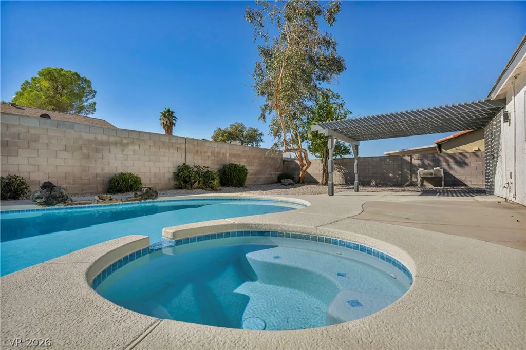 5151 Golden Spring, Las Vegas, NV 89146