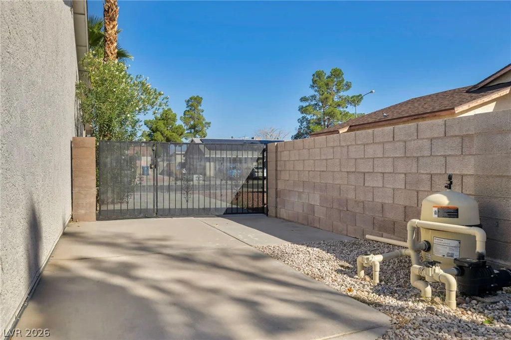5151 Golden Spring, Las Vegas, NV 89146
